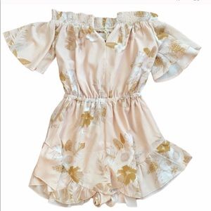 EUC Floral Romper Sz M